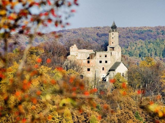 Zamek Grodno - Zagórze Śląskie